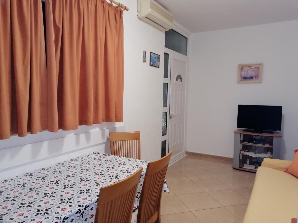 Apartmani Stipan Брела Экстерьер фото