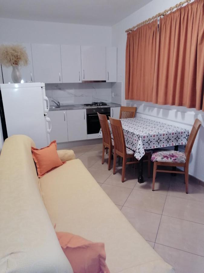 Apartmani Stipan Брела Экстерьер фото