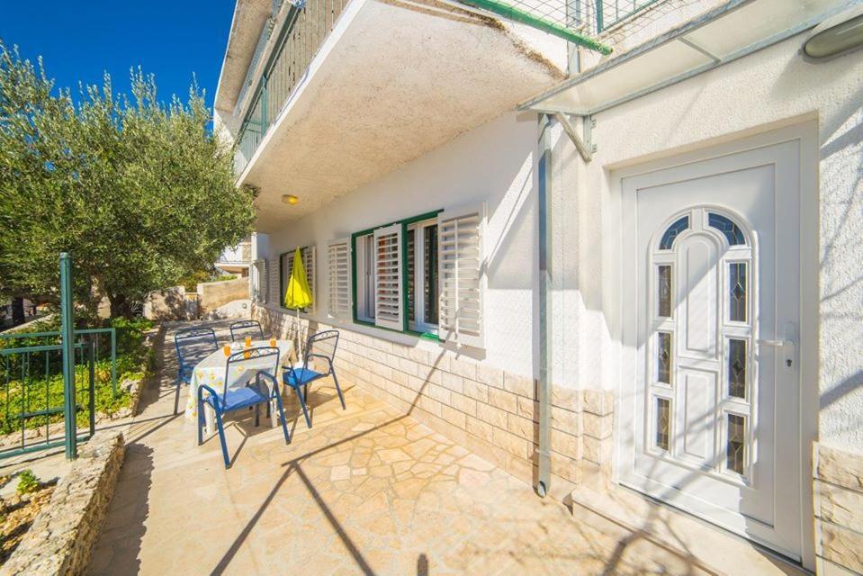 Apartmani Stipan Брела Экстерьер фото