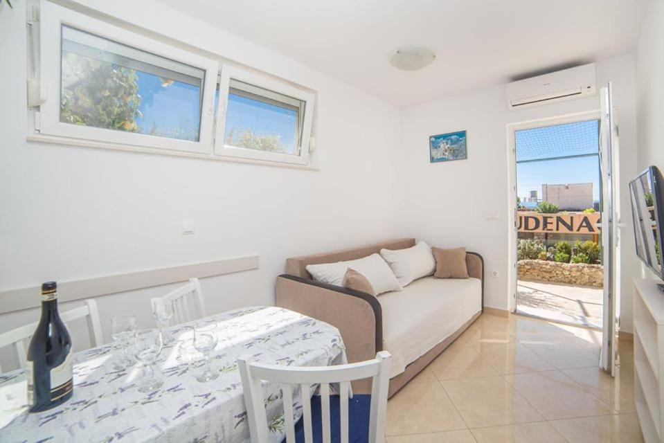 Apartmani Stipan Брела Экстерьер фото