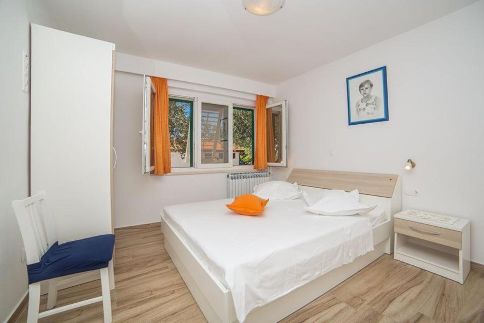 Apartmani Stipan Брела Экстерьер фото