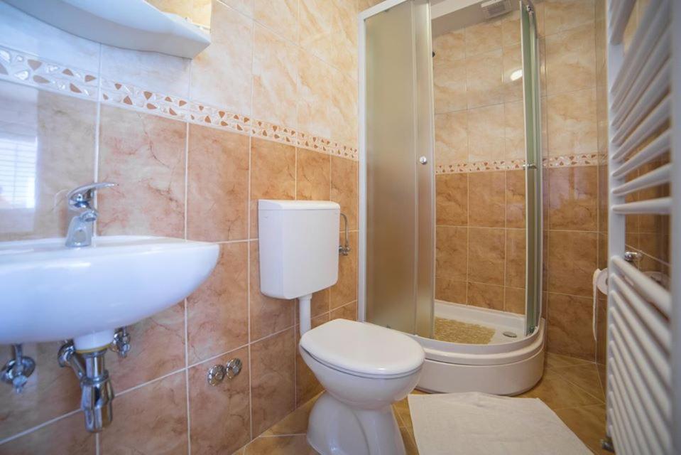 Apartmani Stipan Брела Экстерьер фото