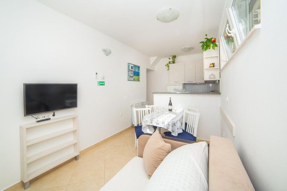 Apartmani Stipan Брела Экстерьер фото