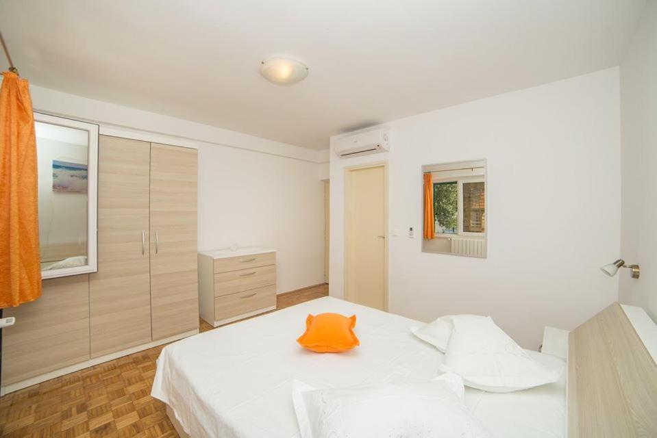 Apartmani Stipan Брела Экстерьер фото