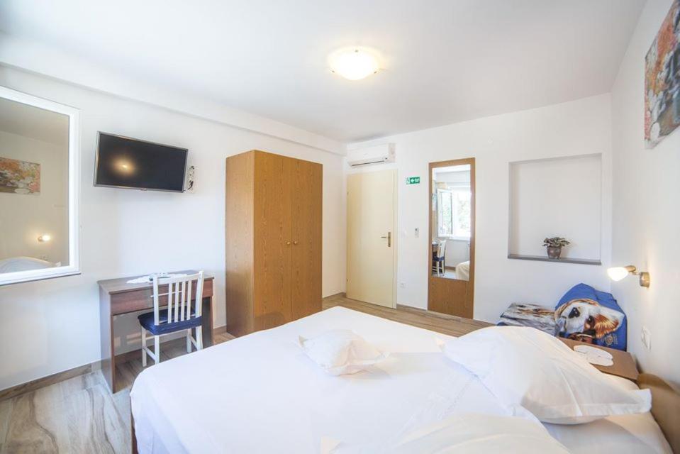 Apartmani Stipan Брела Экстерьер фото